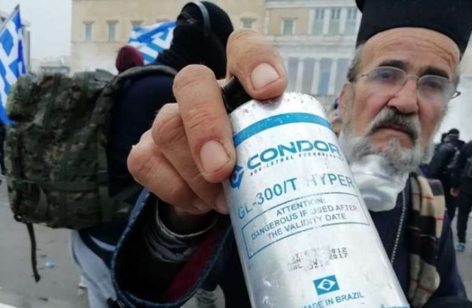 Απίστευτο! Ληγμένα χημικά πετούσαν στο Σύνταγμα!