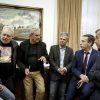 Σείεται το πολιτικό σκηνικό: Η Συμφωνία των Πρεσπών αλλάζει τον κοινοβουλευτικό χάρτη