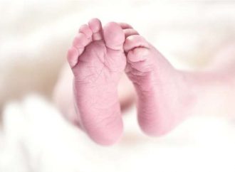 Τραγωδία στη Θεσσαλονίκη: Νεογέννητο βρέθηκε νεκρό σε σάκο – Κατηγορείται η 17χρονη μητέρα