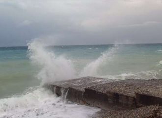 Επιμένει η κακοκαιρία «Χιόνη»: Νέα υποτροπή σήμερα και αύριο