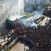 ΕΚΤΑΚΤΟ: Χάος στην Αλβανία – Άγρια επεισόδια και ξύλο – Χιλιάδες διαδηλωτές ζητούν παραίτηση Ράμα