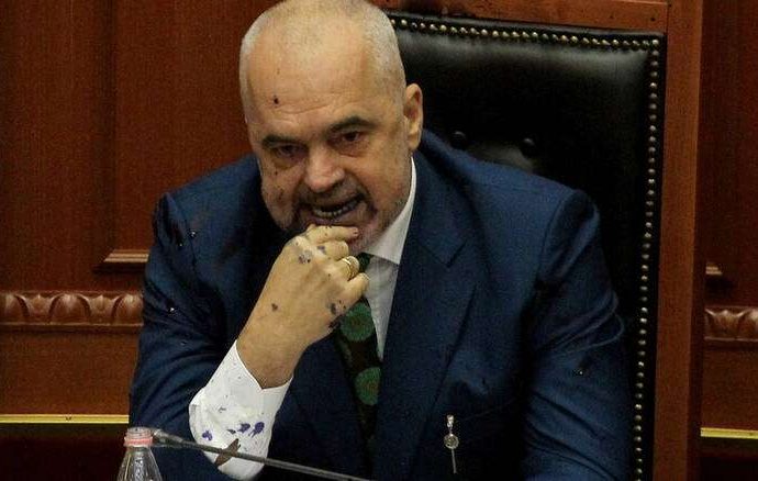 Αλβανία: Πολιτική κρίση δίχως τέλος για τον Έντι Ράμα – Παραιτήθηκε κόμμα της αντιπολίτευσης