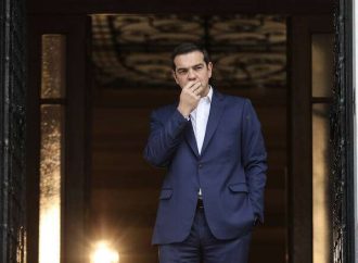 Δυσφορία στο Μαξίμου για το ελληνικό «House of Cards»