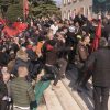 «Καζάνι που βράζει» η Αλβανία: Η αντιπολίτευση δείχνει την… έξοδο στον Ράμα