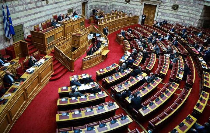«Μπάχαλο» στη Βουλή με την εκλογή Προέδρου της Δημοκρατίας: Ο ΣΥΡΙΖΑ καταψηφίζει… ΣΥΡΙΖΑ