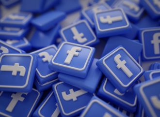 Facebook: Ρεκόρ εσόδων παρά το σκάνδαλο με τα προσωπικά δεδομένα