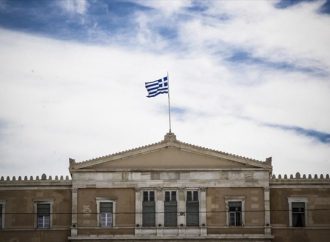 Moody’s: Πώς θα αποφύγει η Ελλάδα τον Σίσυφο