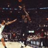 NBA: Τρομερός και φοβερός Λεμπρόν, κράτησε ζωντανούς τους Καβαλίερς