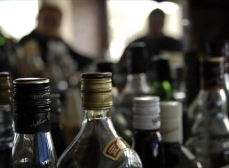 Αλκοόλ, αυτορρύθμιση και προστασία καταναλωτών