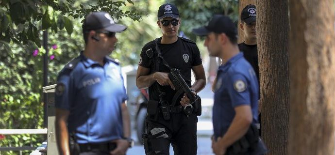 Τουρκία: Συλλήψεις 417 υπόπτων για ξέπλυμα -Εστελναν χρήματα σε Ιρανούς στις ΗΠΑ
