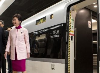 Χονγκ Κονγκ: Ξεκίνησε ταξίδια το τρένο που τρέχει «σαν τον άνεμο» [εικόνες]