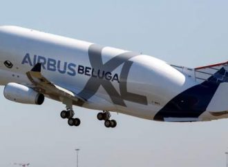 BelugaXL: Παρθενική πτήση για το γιγαντιαίο αεροσκάφος της Airbus -Μια «φάλαινα» στον αέρα [εικόνες & βίντεο]