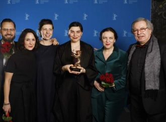 Berlinale: Χρυσή Άρκτος για το «Touch Me Not» της Αντίνα Πιντίλιε