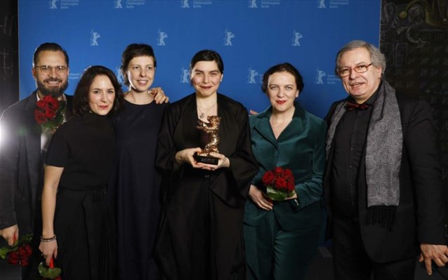 Berlinale: Χρυσή Άρκτος για το «Touch Me Not» της Αντίνα Πιντίλιε