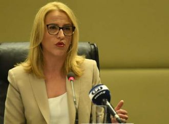 Δούρου για την τραγωδία: Κανείς δεν μπορεί να λέει ότι τα κάναμε όλα καλά