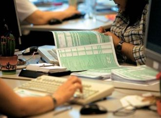 “Ψυχρολουσία” από το συμψηφισμό επιστροφής φόρου και ΕΝΦΙΑ