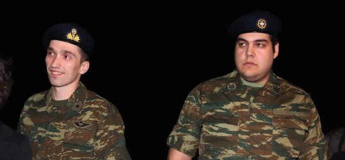 Πήραν «φωτιά» τα τηλέφωνα ΥΠΕΞ, ΓΕΕΘΑ και πρωθυπουργικών γραφείων για την απελευθέρωση των δύο στρατιωτικών