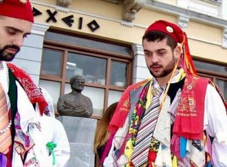 Ελληνική αποκριάτικη παράδοση στην πλατεία Συντάγματος