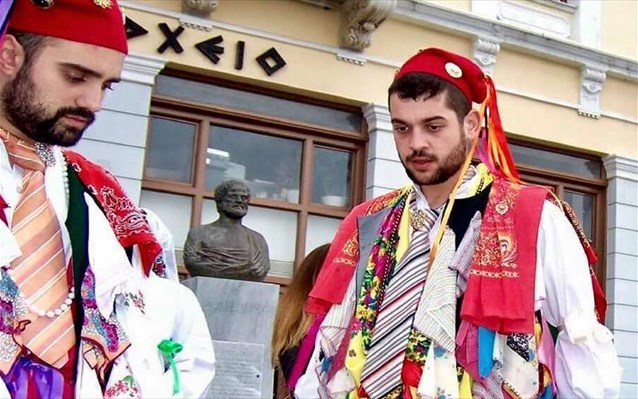 Ελληνική αποκριάτικη παράδοση στην πλατεία Συντάγματος