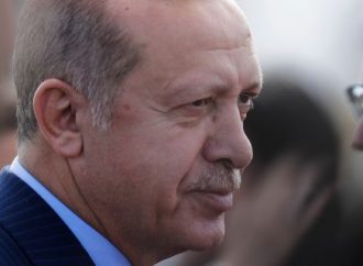 Ο Ερντογάν καταγγέλλει αθέτηση αμερικανικών υποσχέσεων για την πόλη Μανμπίτζ