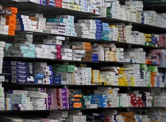 Φαρμακευτικές εναντίον αντιμικροβιακής αντοχής