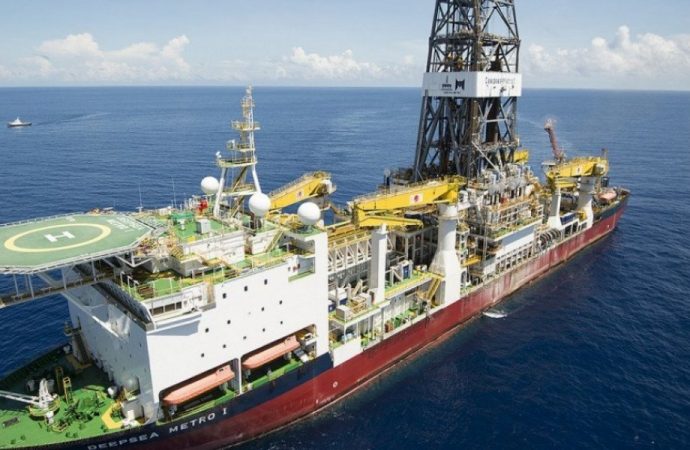Η Τουρκία δεν τόλμησε: Εντός της δικής της ΑΟΖ η πρώτη γεώτρηση – Γαλλικά κι ελληνικά πολεμικά πλοία στην περιοχή