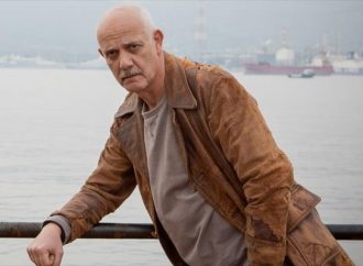 Γιώργος Κιμούλης: «…Πράξεις αντίδρασης χρειάζονται. Είμαστε λαός διαπιστώσεων…»