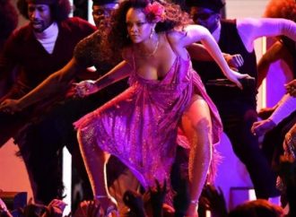 Ο πρόεδρος των Grammy κατηγορείται για σεξισμό