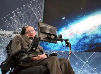 Πέθανε σε ηλικία 76 ετών ο θεωρητικός φυσικός Stephen Hawking