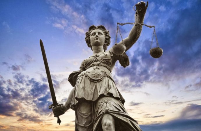 ΣΥΝΑΝΤΗΣΗ Ν. ΝΙΚΟΛΟΠΟΥΛΟΥ ΜΕ ΤΗΝ ΠΡΟΪΣΤΑΜΕΝΗ ΤΗΣ ΑΡΧΗΣ  ΓΙΑ ΤΟ ΞΕΠΛΥΜΑ ΜΑΥΡΟΥ ΧΡΗΜΑΤΟΣ