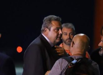 Π. Καμμένος: Ο ελληνικός λαός σύσσωμος, ενωμένος υποδέχεται τους δύο Eλληνες στρατιωτικούς