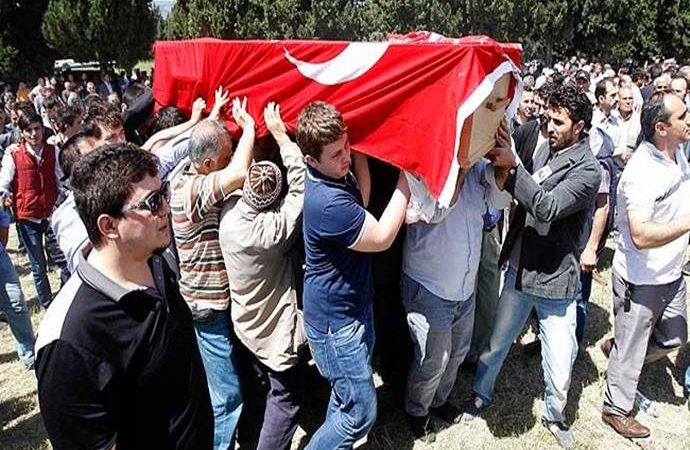 Τουρκία: Τιμωρούν τους πραξικοπηματίες ακόμα και νεκρούς – Δεν τους κηδεύουν