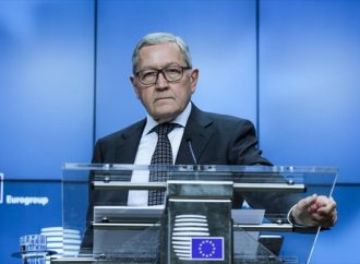 Ρέγκλινγκ: «Παράθυρο» για ελάφρυνση του ελληνικού χρέους