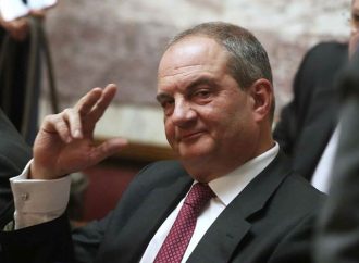 Το μήνυμα Καραμανλή στις ερμηνείες για τη συνέντευξη Μεϊμαράκη