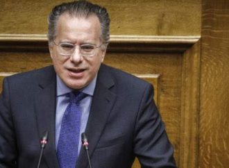 Κουμουτσάκος: Οι νεκροί απαιτούν κάτι πολύ περισσότερο από μια προκλητικά καθυστερημένη παραίτηση