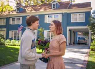 «Lady Bird»: Πόλος έλξης το μπλε σπίτι της ταινίας