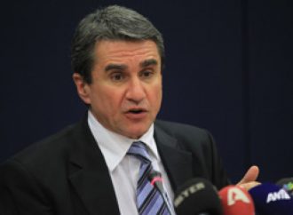 Διπλωμάτης του Μαξίμου έχει σχέση με Τουρκάλα της πρεσβείας