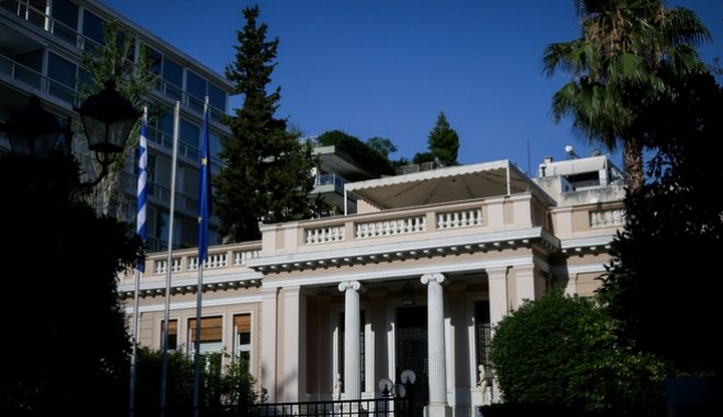 Τα τρία “όχι” του Μαξίμου