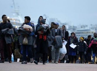 Η ΕΕ δίνει 700 εκατ. ευρώ για τους πρόσφυγες οι οποίοι αναζητούν δίοδο για Ευρώπη μέσω Ιονίου και Ιταλίας