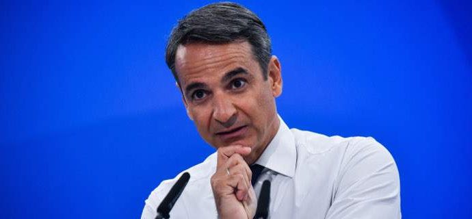 Ο Μητσοτάκης δίνει συγχαρητήρια για τις Πανελλήνιες λέγοντας τρεις ιστορίες: Του Στάθη, της Αλεξάνδρας και του κ. Δημήτρη