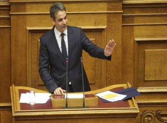 Μητσοτάκης: Εκθέτετε τη χώρα και διώχνετε επενδυτές- Η Ελλάδα δεν χρειάζεται εκλογικό νόμο αλλά εκλογές