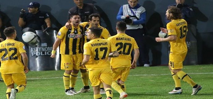 Κάτω από την Ακρόπολη βιενέζικα βαλς