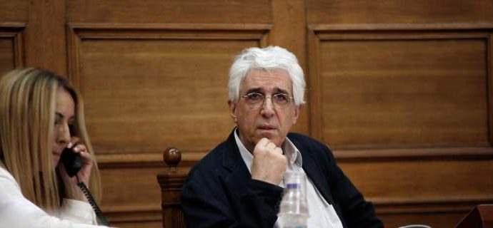 Ο Παρασκευόπουλος υπερασπίζεται τα αδέρφια Τσίπρα: Ψευδή όσα είπε η Σπυράκη