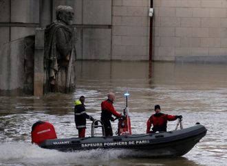Παρίσι: Εκκενώσεις σπιτιών λόγω της ανόδου της στάθμης του Σηκουάνα!