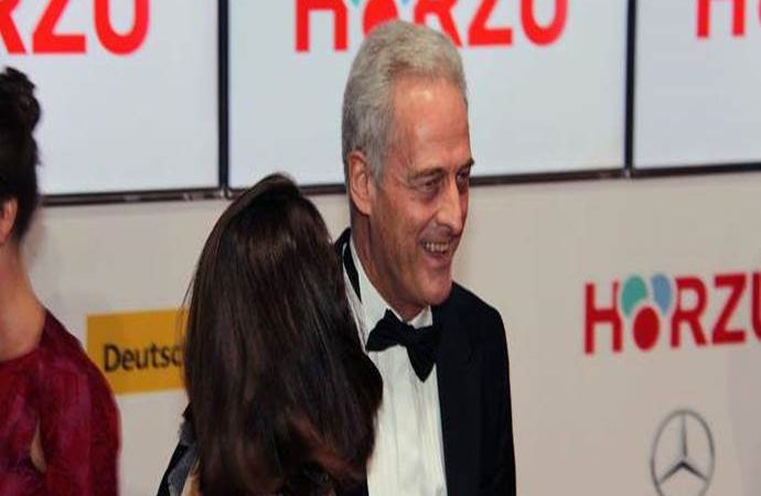 «Μη μ’αγγίζεις βρωμιάρη Ελληνα!» -Επίθεση Γερμανού μέσα στο Μέγαρο Μαξίμου