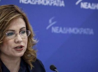 Σπυράκη: «Κανένα παιδί εκτός παιδικού σταθμού»