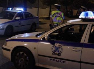 Αγνωστοι έκαψαν 2 μοτοσυκλέτες στον λόφο του Στρέφη -Εξετάζεται αν ανήκουν στους ληστές του κοσμηματοπωλείου