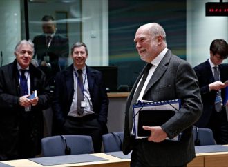 Βίζερ για α’ εξάμηνο 2015: Η τεράστια πτώση στο ΑΕΠ ήταν η μεγαλύτερη ζημιά
