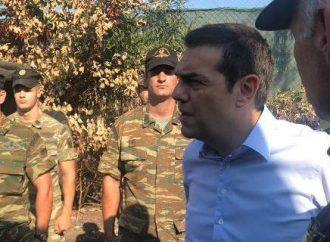 Πιεσμένος ο Τσίπρας βλέπει πολιτική φθορά -Μετά τον Δεκαπενταύγουστο ο ανασχηματισμός