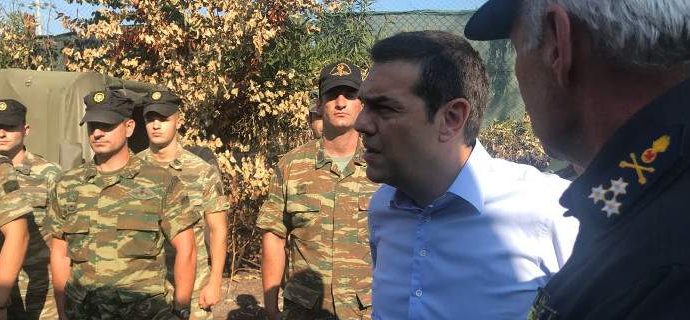 Πιεσμένος ο Τσίπρας βλέπει πολιτική φθορά -Μετά τον Δεκαπενταύγουστο ο ανασχηματισμός